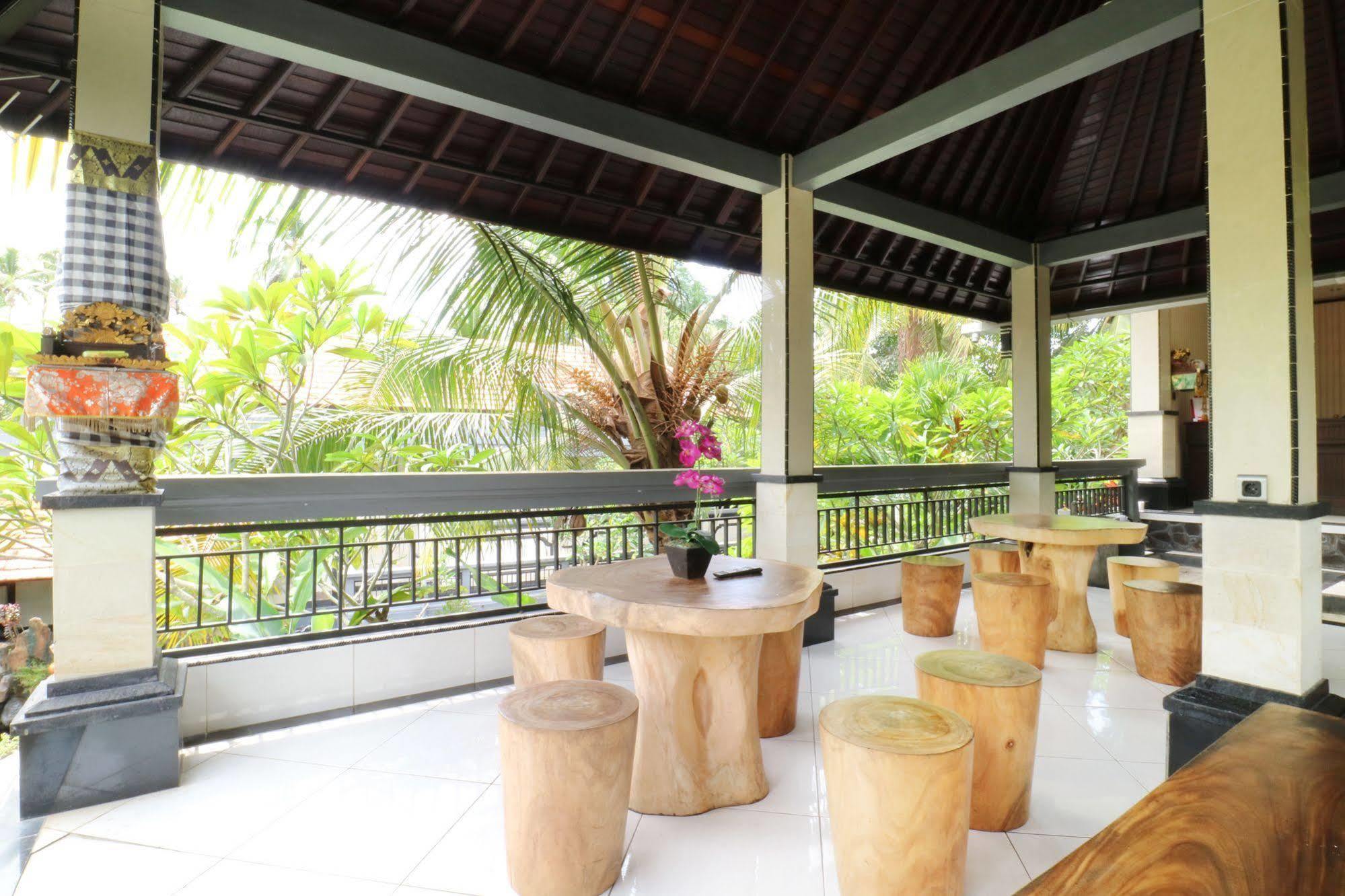 Oyo 91925 Ijo Eco Lodge Hotel Mengwi Kültér fotó